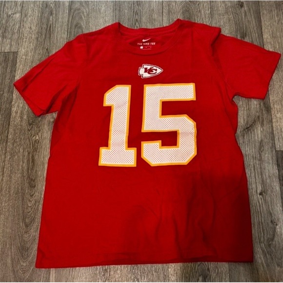 Nike Mahomes Youth Large T-Shirt - Picture 1 of 4